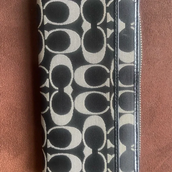 Coach Wallet - Picture 2 of 2